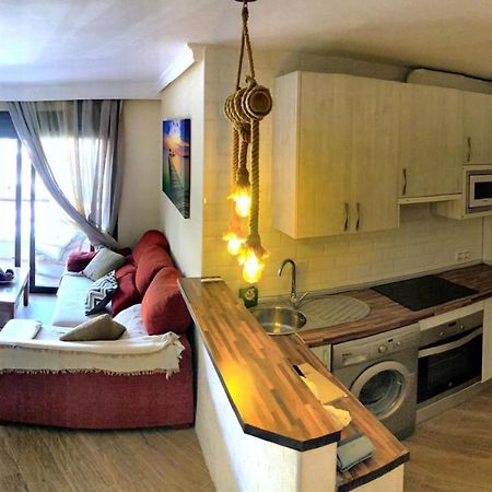 Coqueto Apartamento En Puerto Marina Con Piscina Benalmádena Extérieur photo